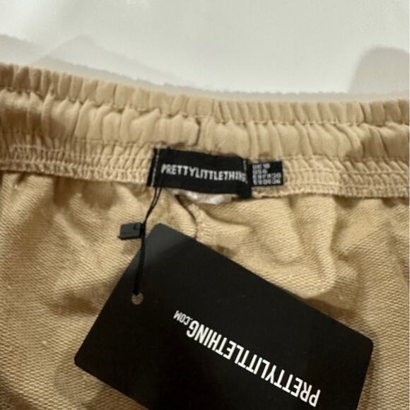 Pretty Little Thing Tan High Rise Pull On Shorts Size 6 - Picture 4 of 8